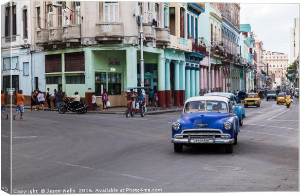 Busy streets of Centro Havana Canvas Print by Jason Wells