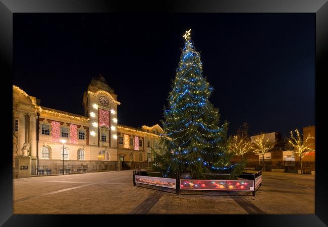 Kings Square Christmas tree Framed Print by Dean Merry