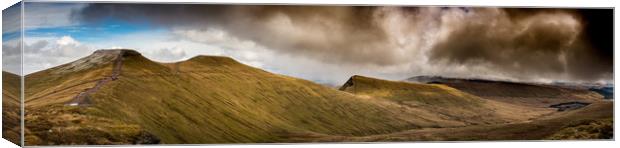 Brecon Beacons panorama Canvas Print by Andrew Richards