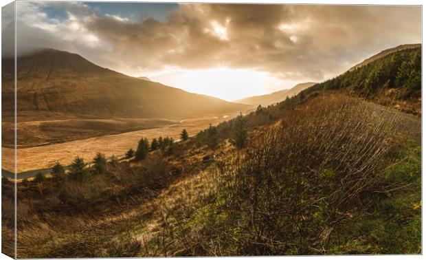 Glen Brittle, Isle Of Skye Canvas Print by Kevin Browne