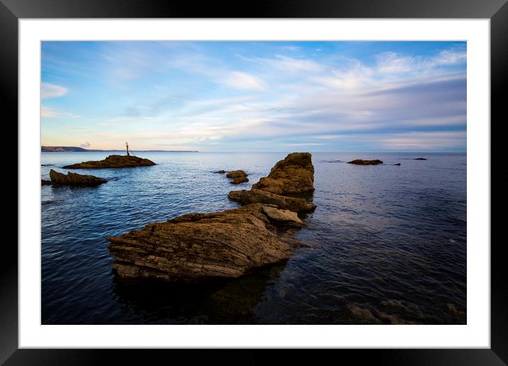 Hannafore Beach and rocks Framed Mounted Print by Oxon Images
