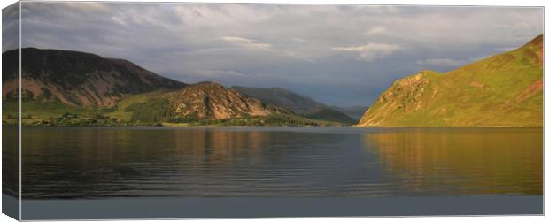 Ennerdale Water and Anglers Crag Canvas Print by Linda Lyon