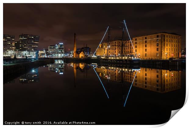 The Pumphouse, Liverpool Docks Print by tony smith