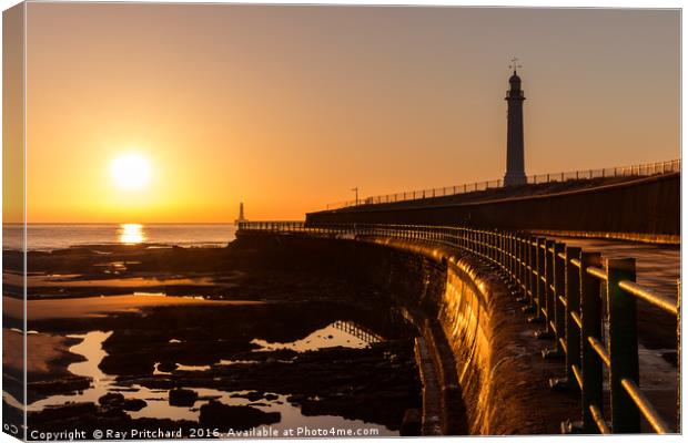 Sunrise at Roker Canvas Print by Ray Pritchard