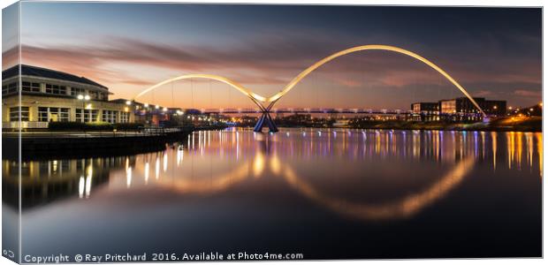 Infinity Bridge  Canvas Print by Ray Pritchard