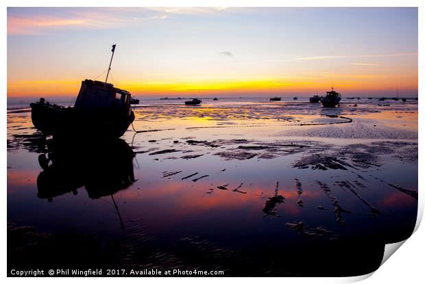 Southend Sunrise 2 Print by Phil Wingfield