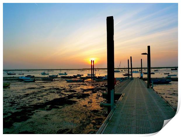 Sunsetting over the Jetty Print by Linda Rampling