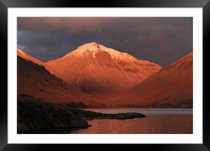 Great Gable Wastwater Framed Mounted Print by Linda Lyon