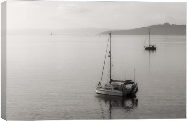 Boats at St Mawes Canvas Print by Linda Cooke