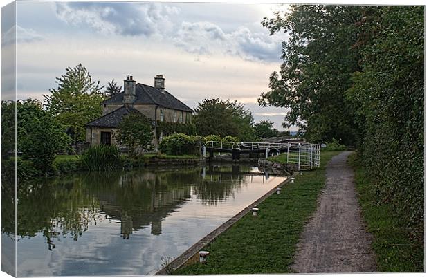 Semington Lock and House Oppisite Direction Canvas Print by Dave Windsor