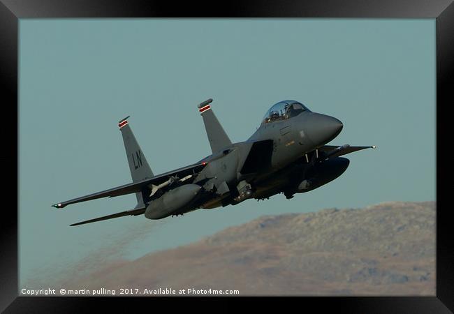F15, strike Eagle Framed Print by martin pulling