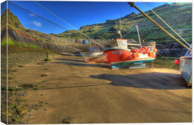 Boscastle Fishing Boats sat on the sand at Low tid Canvas Print by Dave Bell