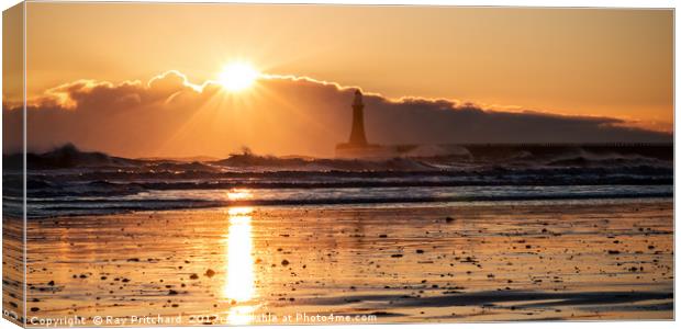 Sunrise At Roker Canvas Print by Ray Pritchard