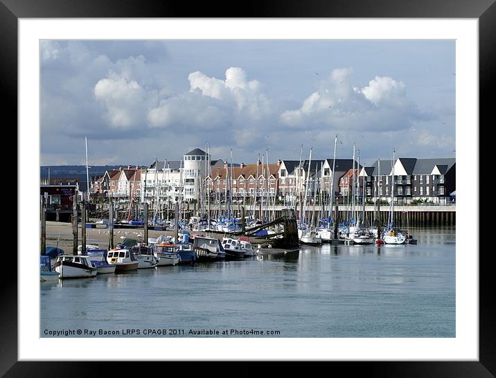 LITTLEHAMPTON HARBOUR, SUSSEX Framed Mounted Print by Ray Bacon LRPS CPAGB