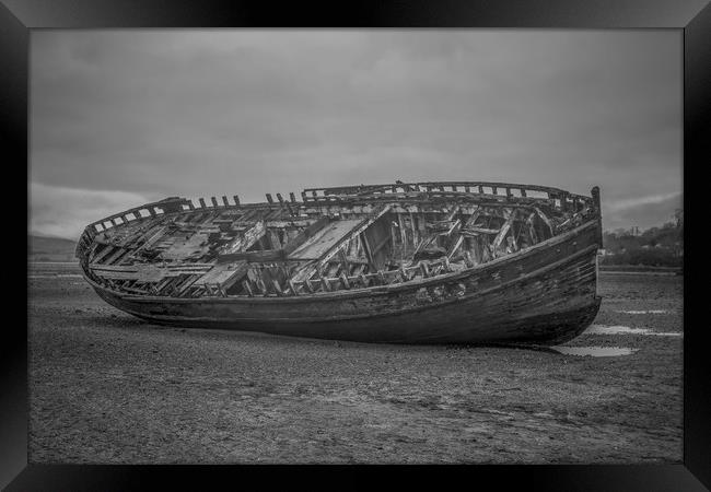 Dulas Bay Shipreck  Framed Print by Chris Evans