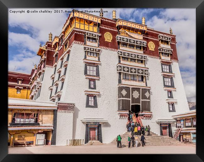 The White Palace - Lhasa, Tibet Framed Print by colin chalkley