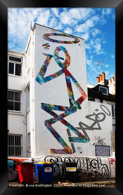 Grafitti in Brighton Framed Print by sue boddington