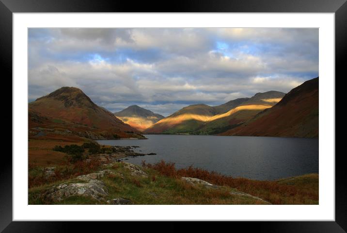 Last light Wastwater Framed Mounted Print by Linda Lyon