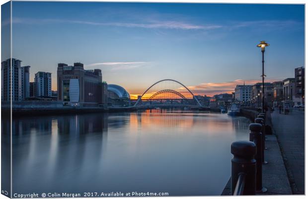 River Tyne January Sunset Canvas Print by Colin Morgan