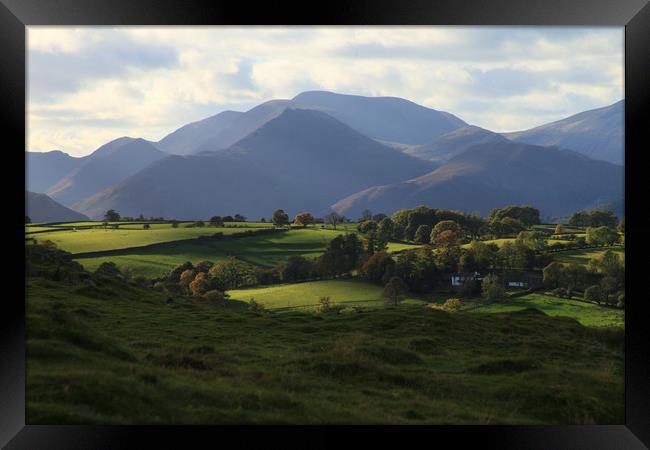 Causey Pike from Near Tewet Tarn Framed Print by Linda Lyon