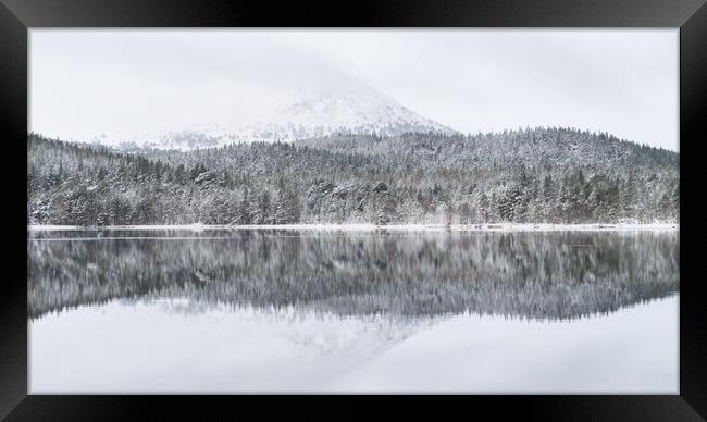 Reflecting in the Cairngorms Framed Print by Sue MacCallum- Stewart