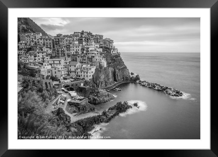 Time in Manarola, Italy Framed Mounted Print by Ian Collins