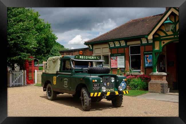 Land Rover Recovery Truck Framed Print by Alan Barnes
