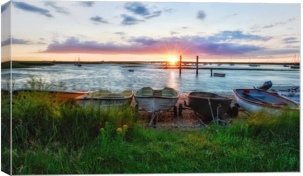 Sunset at the Staithe Canvas Print by Gary Pearson