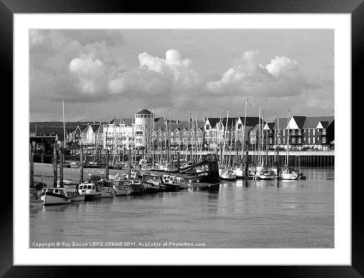 LITTLEHAMPTON HARBOUR, SUSSEX Framed Mounted Print by Ray Bacon LRPS CPAGB
