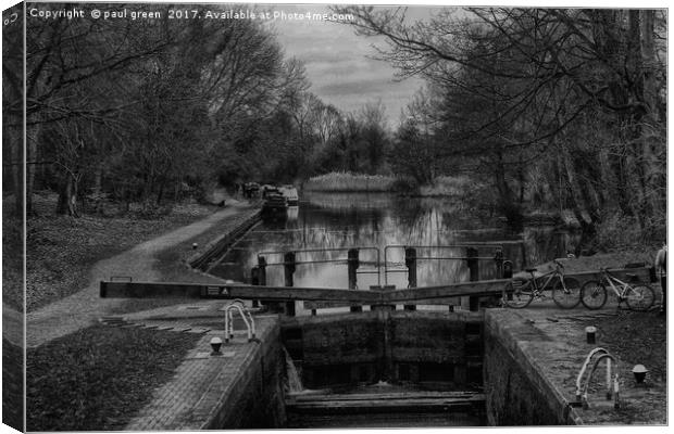 Grand union canal Canvas Print by paul green