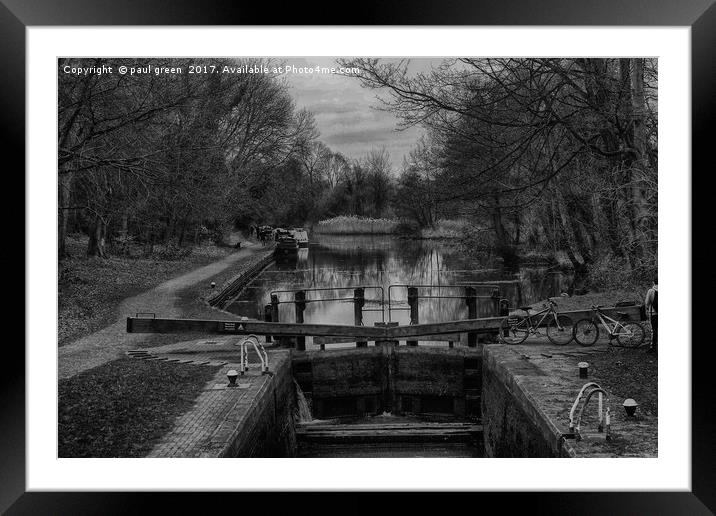 Grand union canal Framed Mounted Print by paul green