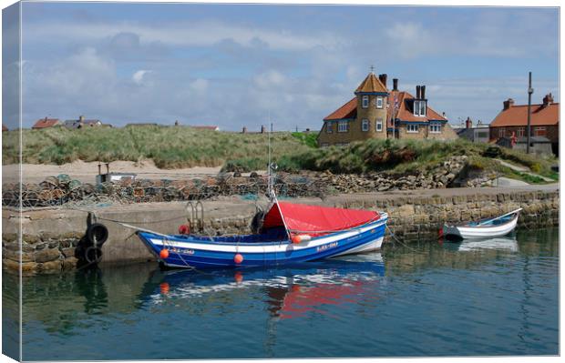Beadnell Harbour Canvas Print by Alan Barnes