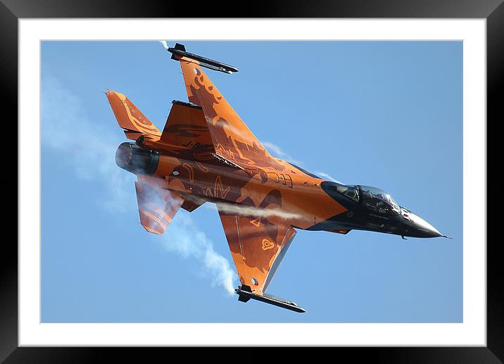 Dutch F16 display Framed Mounted Print by Oxon Images