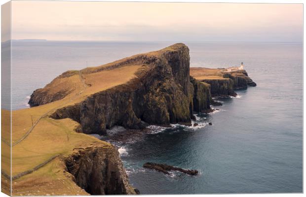 Neist Point Isle of Skye Canvas Print by Derek Beattie