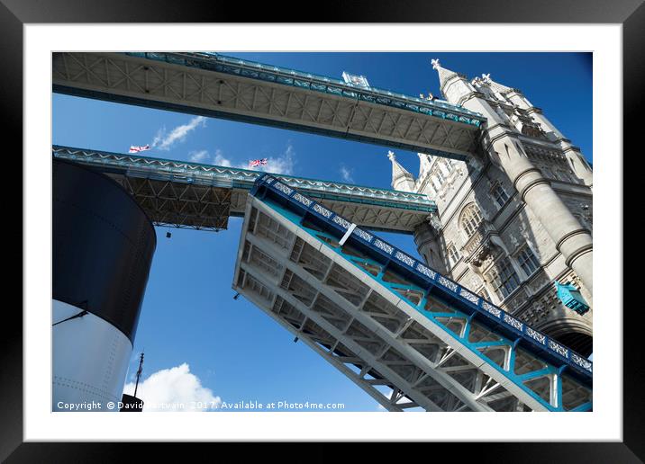 Tower bridge openin for the paddle steamer SS Wave Framed Mounted Print by David Portwain