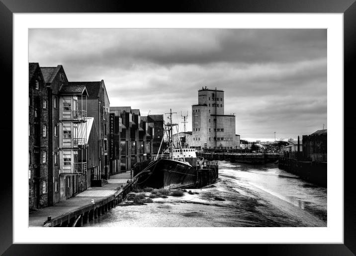 River Hull Framed Mounted Print by Sarah Couzens