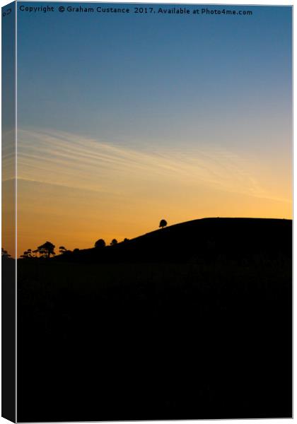 Ivinghoe Beacon Sunrise Canvas Print by Graham Custance