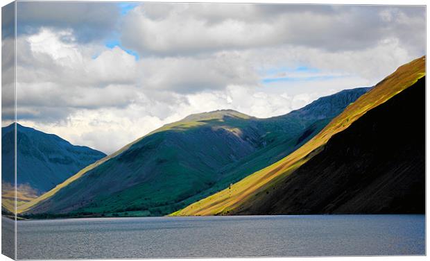 Lingmell and The Screes descend into Wastwater. Canvas Print by Kleve 