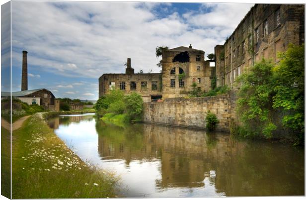 Victoria mill Burnley Canvas Print by Eddie John