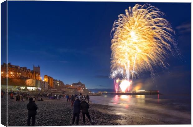 Cromer New Year fireworks Canvas Print by Gary Pearson