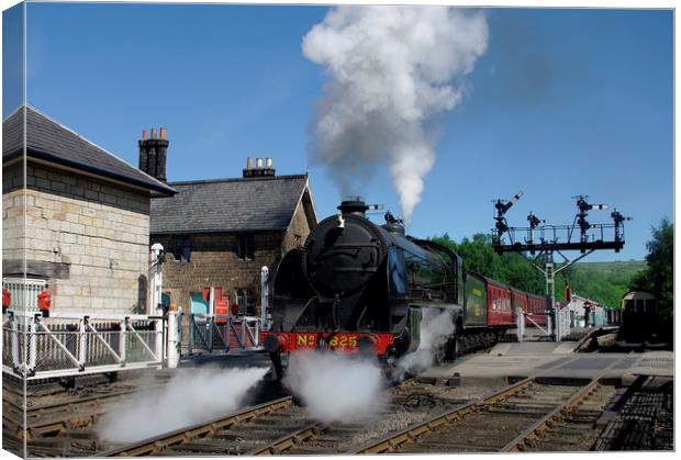 Southern Railway No 825 at Grosmont Canvas Print by Alan Barnes