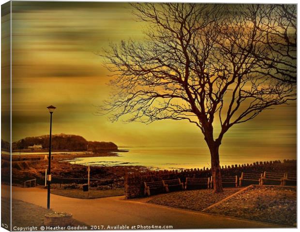 Postcard from Clevedon. Canvas Print by Heather Goodwin