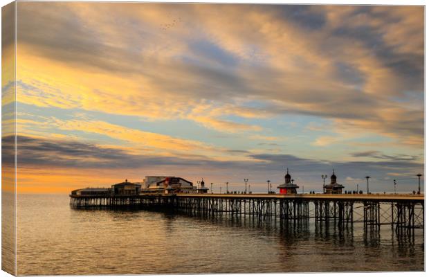 Blackpool north pier at sunset in winter  Canvas Print by chris smith