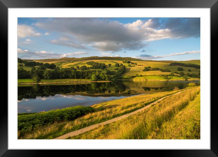 Ladybower reservoir in summer Framed Mounted Print by Andrew Kearton