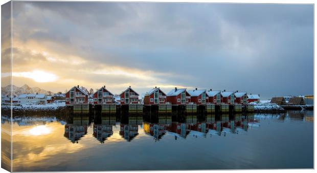 Morning reflections  Canvas Print by Dave Wragg