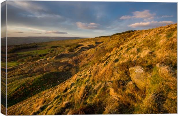 Evening light on Coombes edge Canvas Print by Andrew Kearton