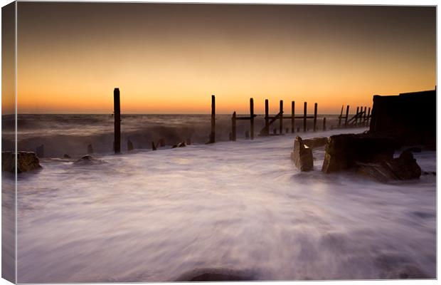 Ghost tide Canvas Print by Simon Wrigglesworth