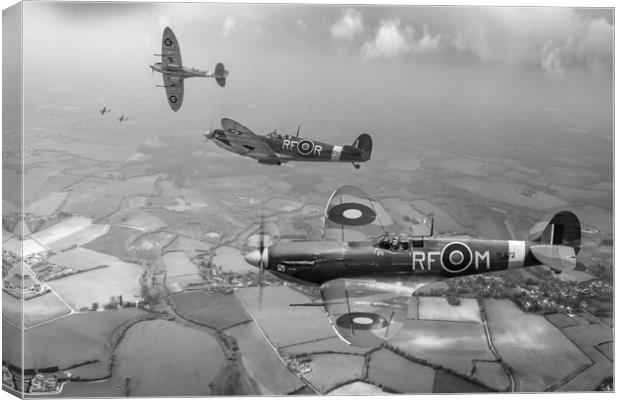 303 Squadron Spitfire sweep B&W version Canvas Print by Gary Eason