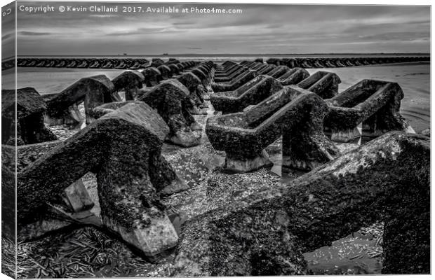 Tide breakers Canvas Print by Kevin Clelland