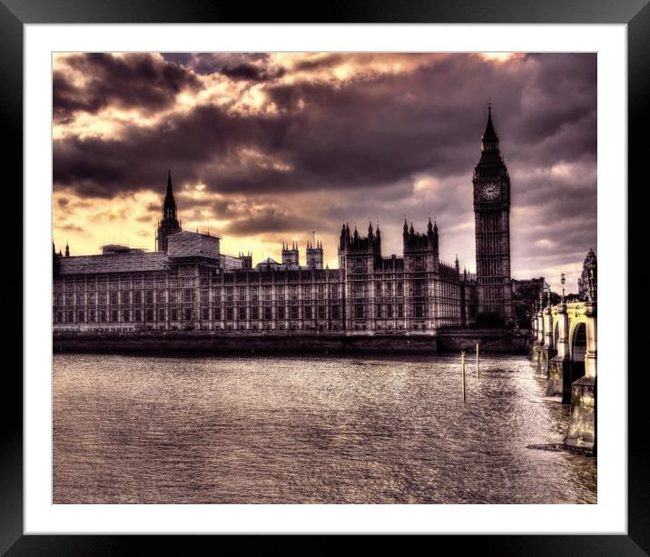 Dark purple london Parliament Building Framed Mounted Print by HQ Photo